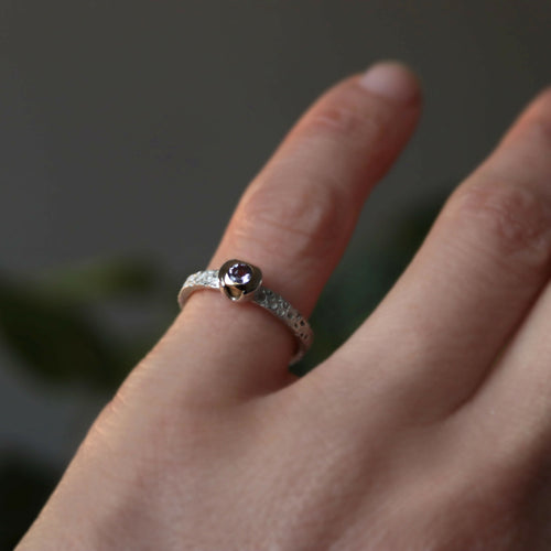 bague_volcanique_ii_piece_unique_t46_en_argent_et_or_avec_amethyste_sol_billeke copie | EMPREINTES Paris - EMPREINTES Paris