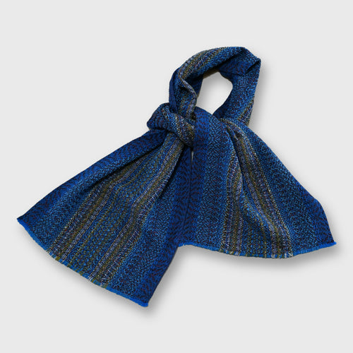 echarpe_bleu_gentiane_creation_tissages_francois_vieillard copie | EMPREINTES Paris - EMPREINTES Paris