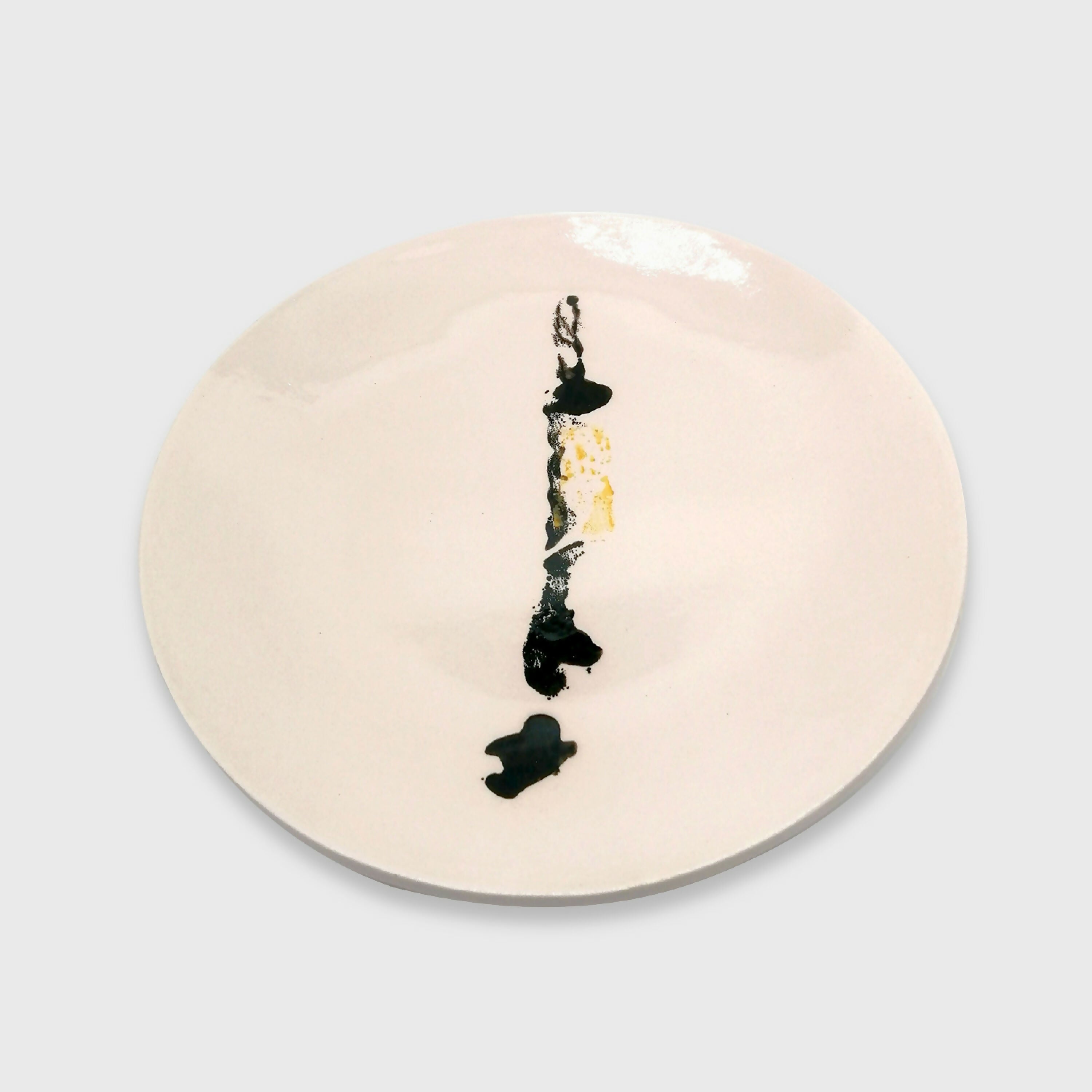Assiette Traces noires et jaunes II | EMPREINTES Paris