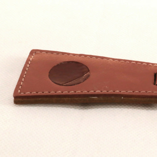 porte_cle_pennant_en_cuir_version_n°2–_terre_de_sienne_et_vigne_sylvie_strohl | EMPREINTES Paris - EMPREINTES Paris