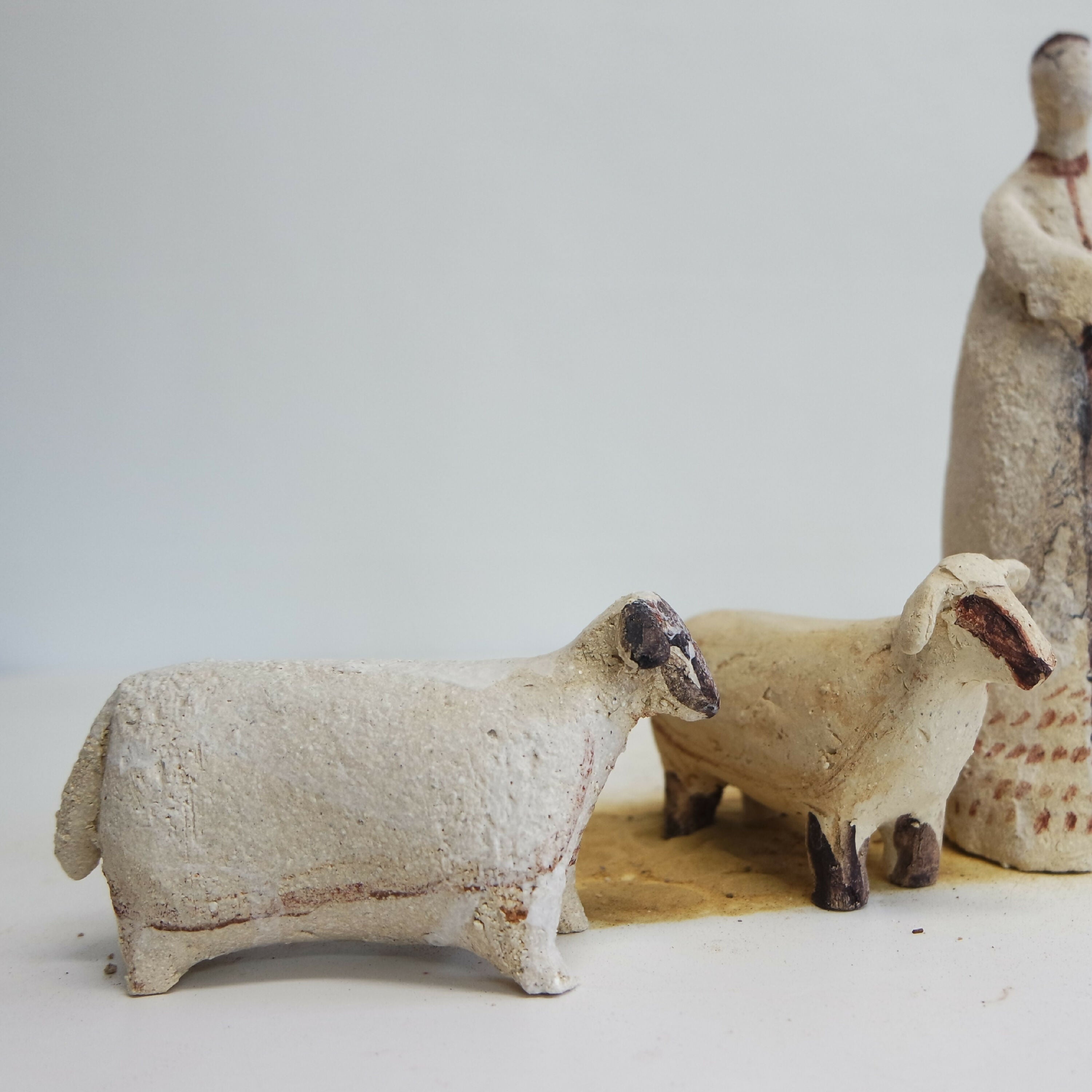 Sculpture Berger et moutons_complément de la Crèche de Noël | EMPREINTES Paris