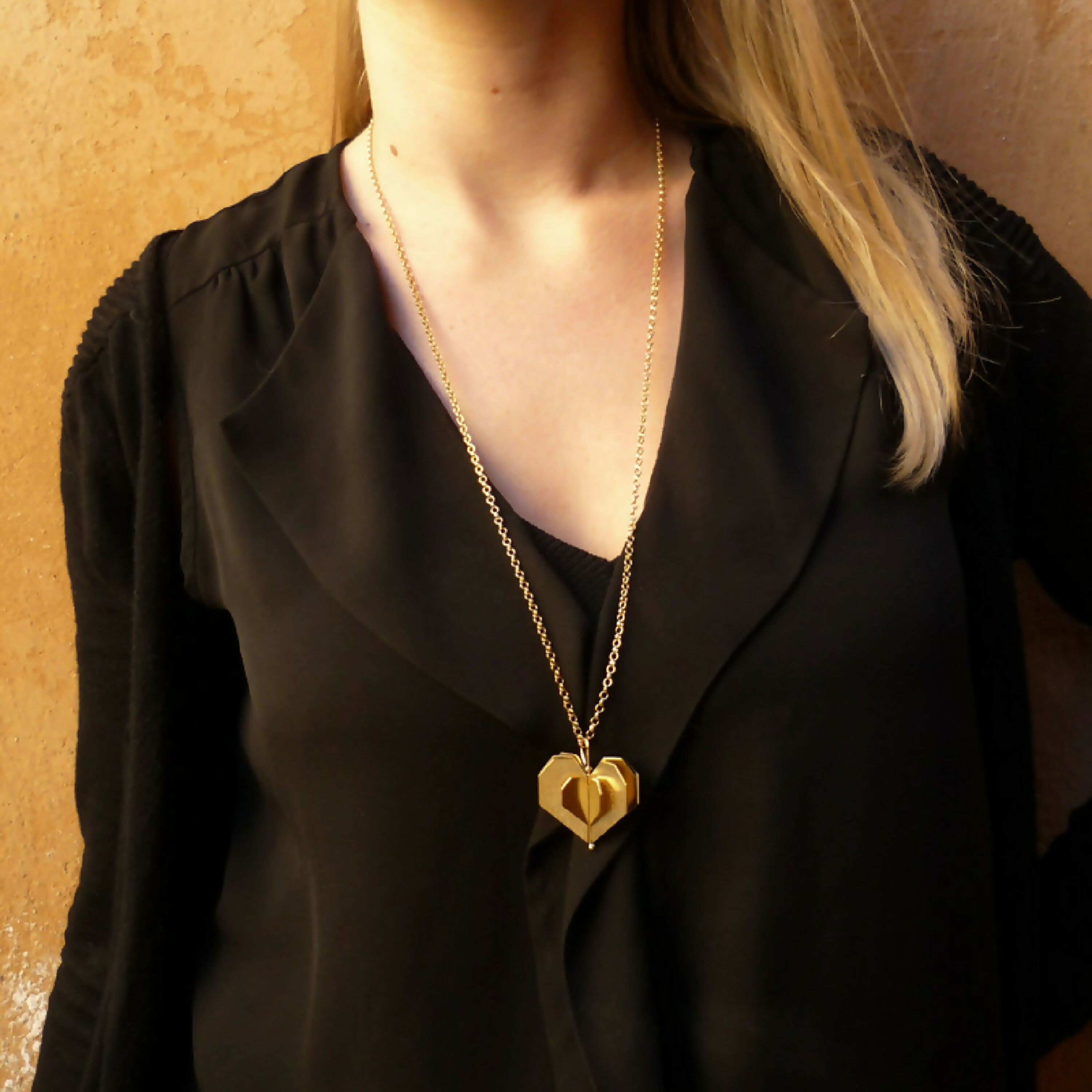 9aatFgTfOo | EMPREINTES Paris