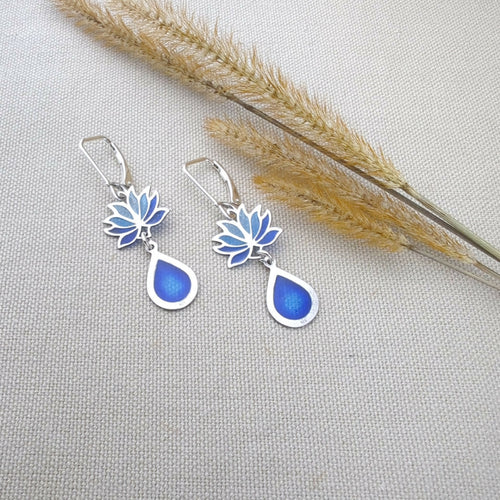 Les Lotus bleus- Boucles d'oreilles en émail | EMPREINTES Paris - EMPREINTES Paris