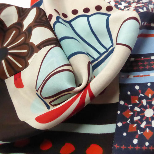 Foulard pointe soie- flower graphic blue | EMPREINTES Paris - EMPREINTES Paris