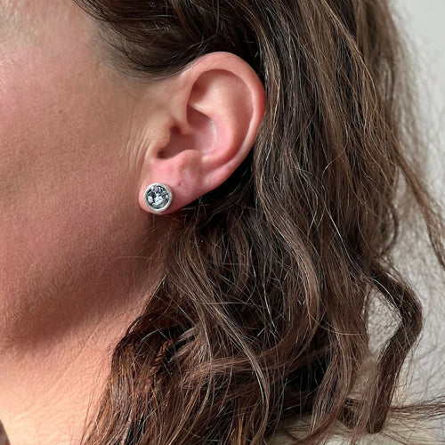 Boucles d'oreilles puces Stibine Or | EMPREINTES Paris - EMPREINTES Paris