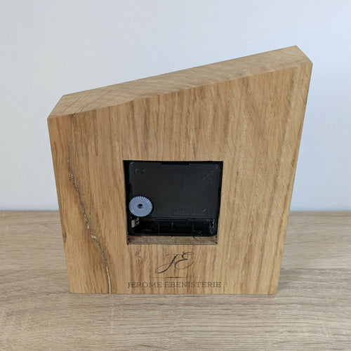 horloge_de_bureau_en_chene_massif_et_marqueterie_de_paille_cuivre_jerome_ebenisterie | EMPREINTES Paris - EMPREINTES Paris