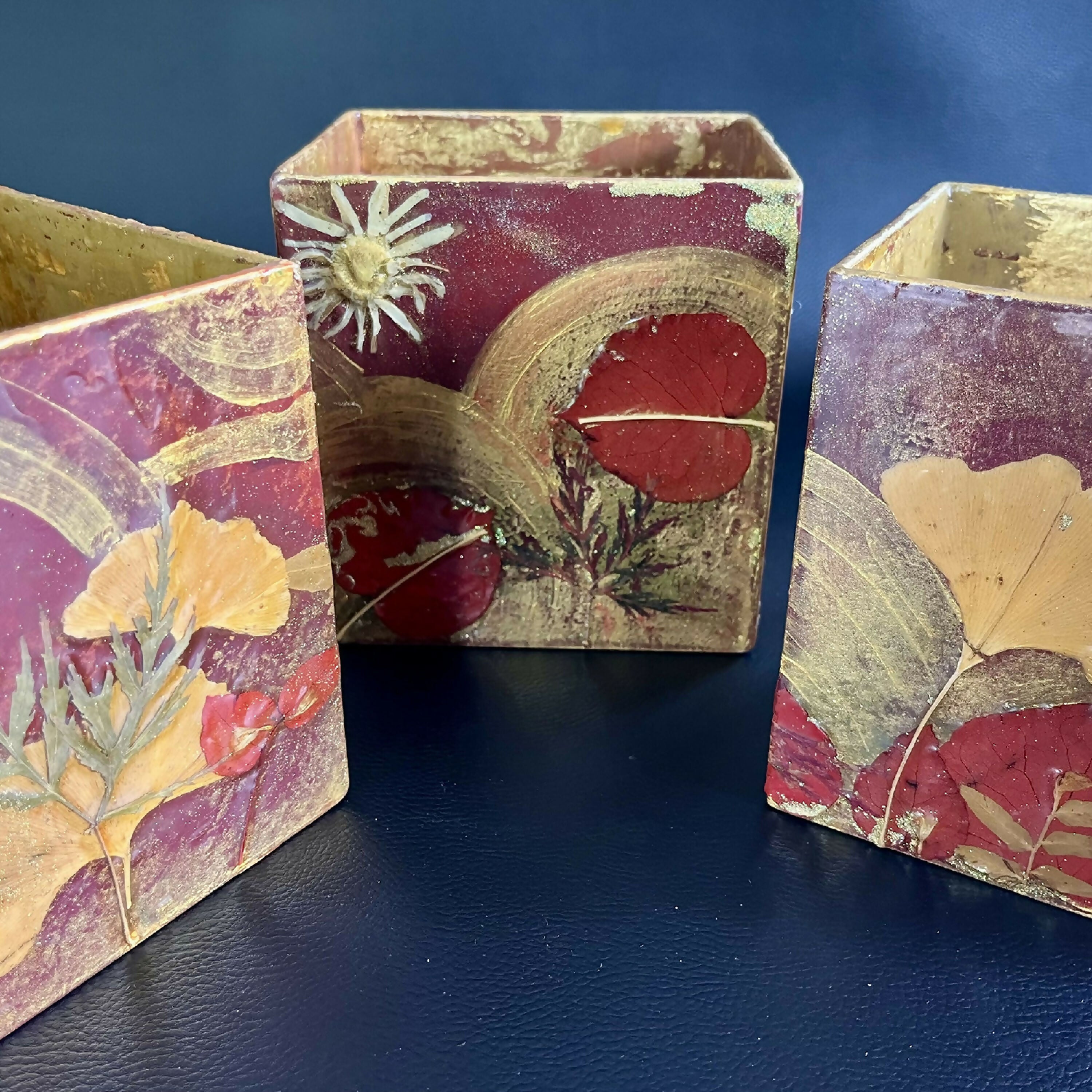 vase_carton_laque_eucalyptus_atelier_solange_godard copie | EMPREINTES Paris