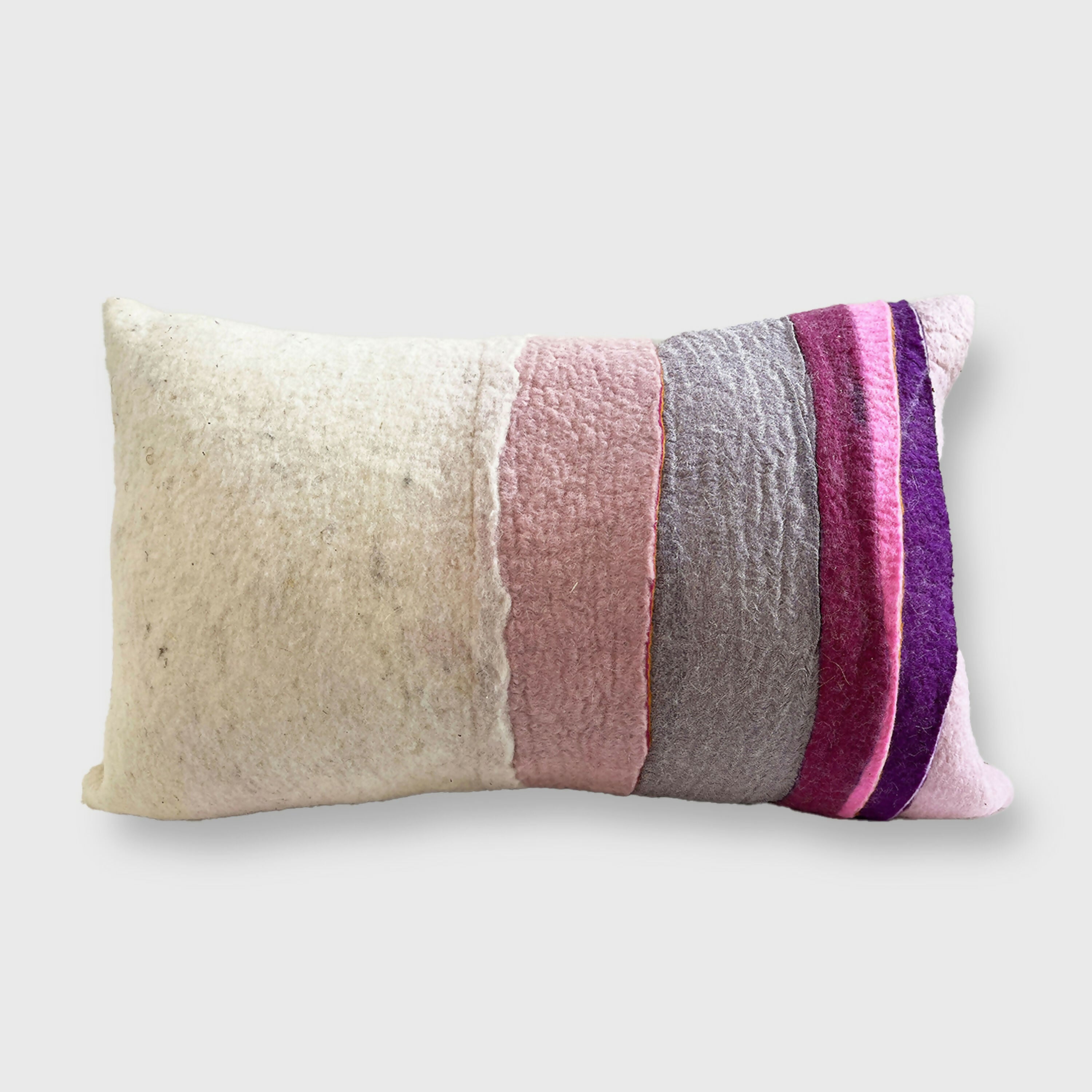 coussin_collection_strates_roses_v_accords_feutres copie | EMPREINTES Paris