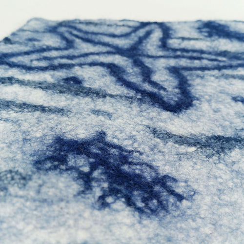 petit_tapis_en_feutre_de_laine_decor_etoiles_de_mer_atelier_lanzetta copie | EMPREINTES Paris - EMPREINTES Paris