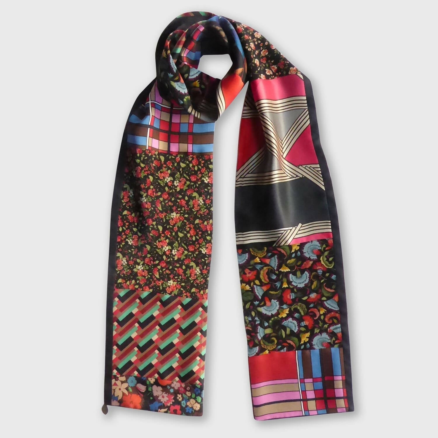 Écharpe soie graphic flower rouge | EMPREINTES Paris