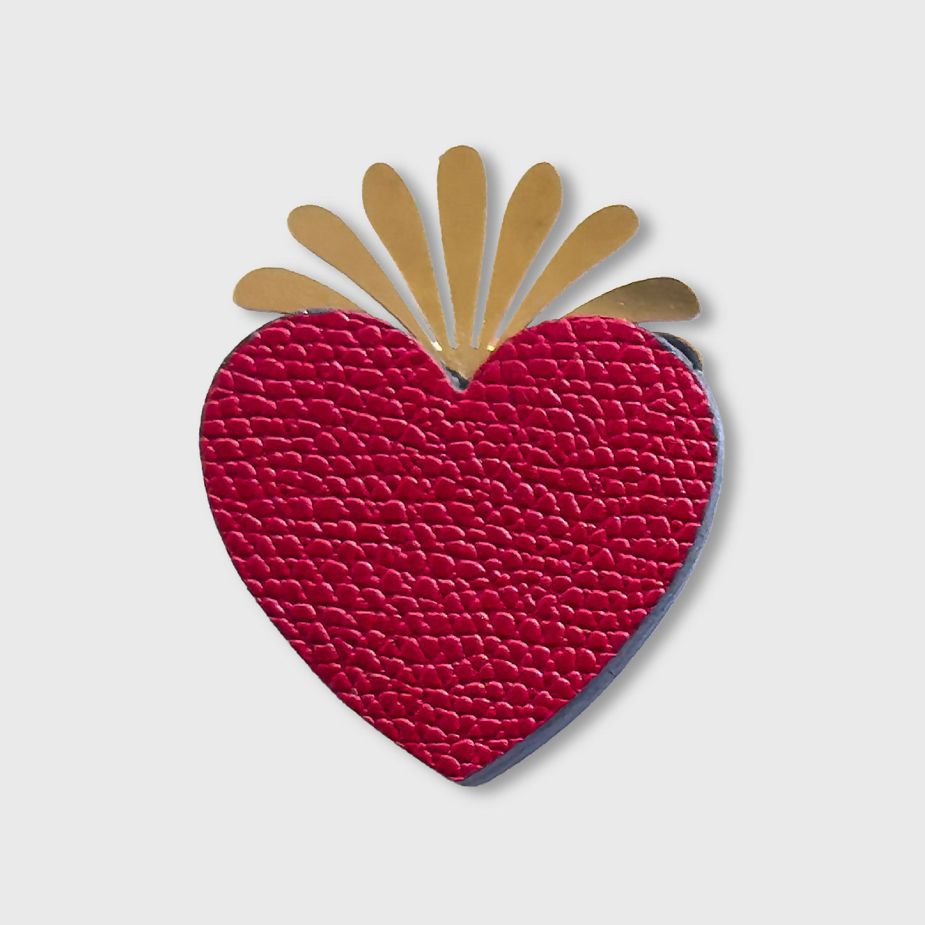 broche_ex_voto_rouge_graine_julie_troncin_maroquinerie copie | EMPREINTES Paris