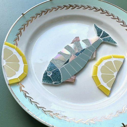 Assiette murale Poiscaille menthe-citron-or | EMPREINTES Paris - EMPREINTES Paris