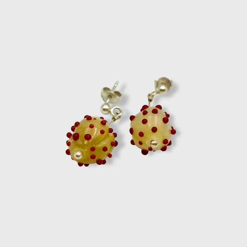 boucles_doreilles_graines_a_facettes_points_rouge_lathoumetie_helene copie | EMPREINTES Paris - EMPREINTES Paris