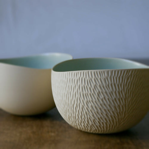 bol_gres_blanc_grave_interieur_bleu_vert_fonce_emmanuelle_manche_ceramique copie | EMPREINTES Paris - EMPREINTES Paris