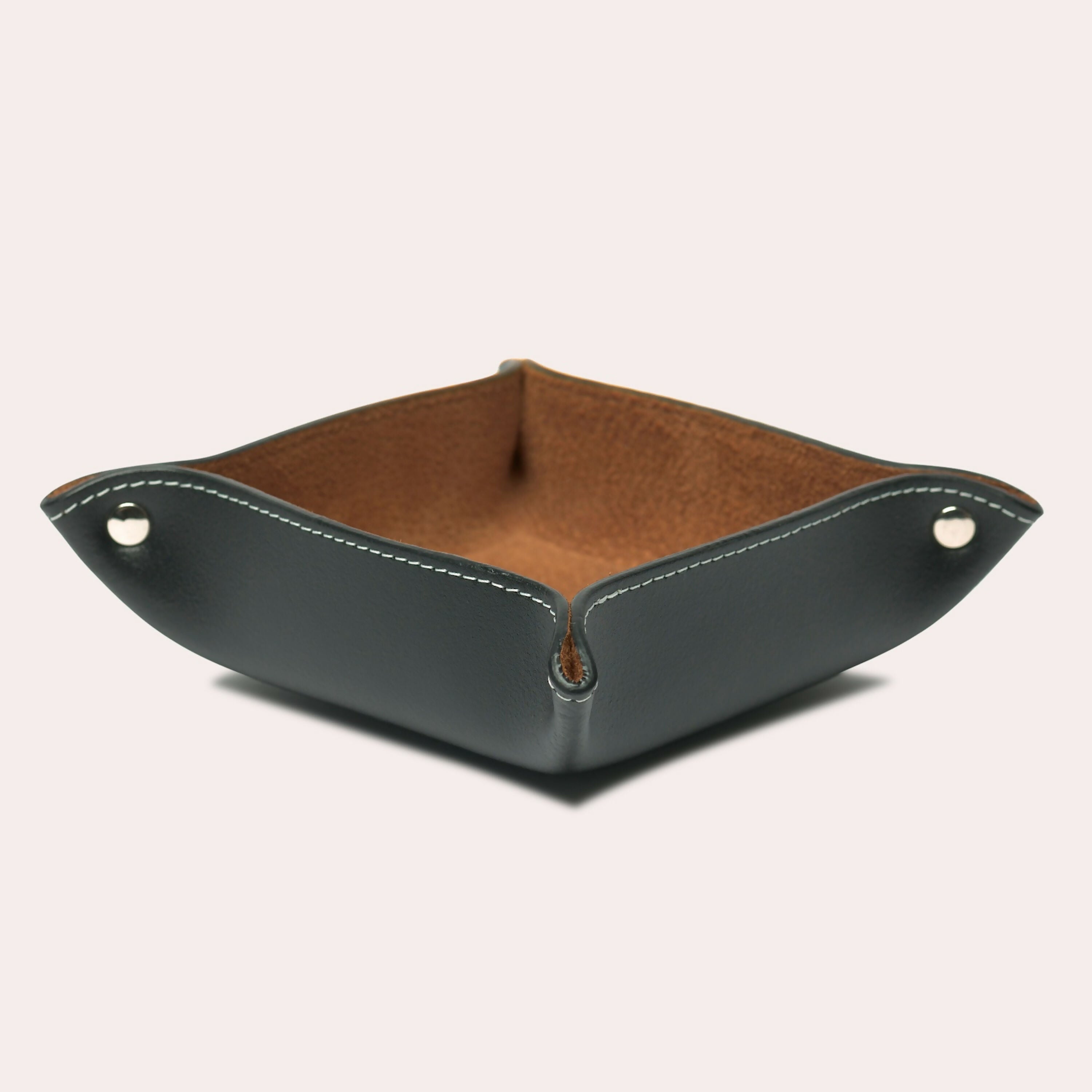 Vide-poche carré en cuir noir | EMPREINTES Paris