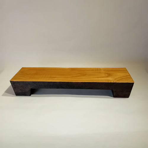 Planche de présentation en chataignier / pieds ébonisés | EMPREINTES Paris - EMPREINTES Paris