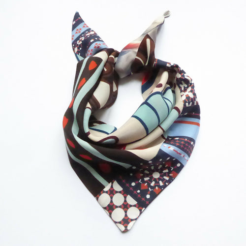 Foulard pointe soie- flower graphic blue | EMPREINTES Paris - EMPREINTES Paris