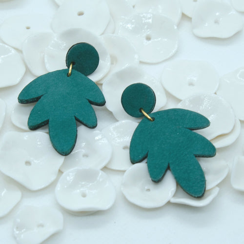 boucles_doreilles_en_cuir_september_vertes_genati copie | EMPREINTES Paris - EMPREINTES Paris