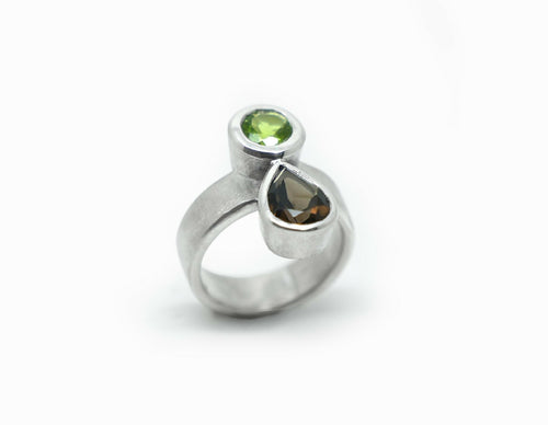 Bague Cairn Argent, Péridot et Quartz fumé | EMPREINTES Paris - EMPREINTES Paris