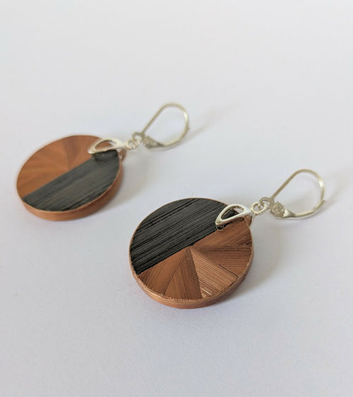 boucles_doreilles_rondes_avec_marqueterie_cuivre_et_gris_crochets_argent_jerome_ebenisterie copie | EMPREINTES Paris - EMPREINTES Paris