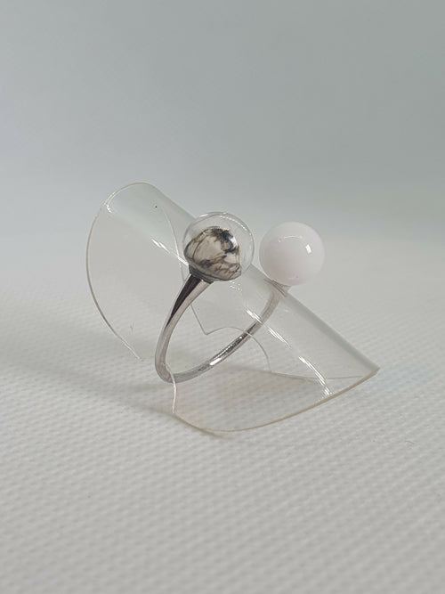 Bague réglable argentée - Duo de perles de verre blanc, ivoire/lapis et cristal | EMPREINTES Paris - EMPREINTES Paris