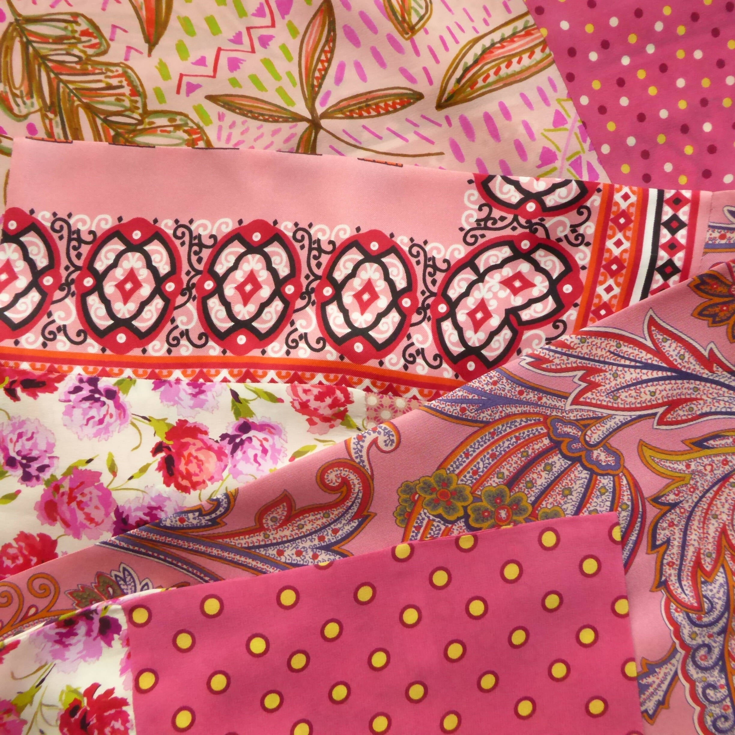 4DVRaTWZVr | EMPREINTES Paris