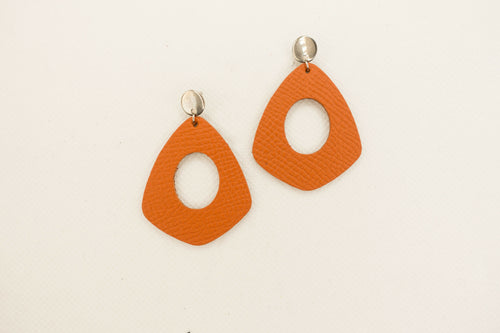 boucles_doreilles_creoles_en_cuir_orange_rouille_julie_troncin_maroquinerie | EMPREINTES Paris - EMPREINTES Paris
