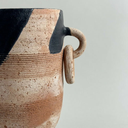 Vase Terracotta à anse d'inspiration antique | EMPREINTES Paris - EMPREINTES Paris
