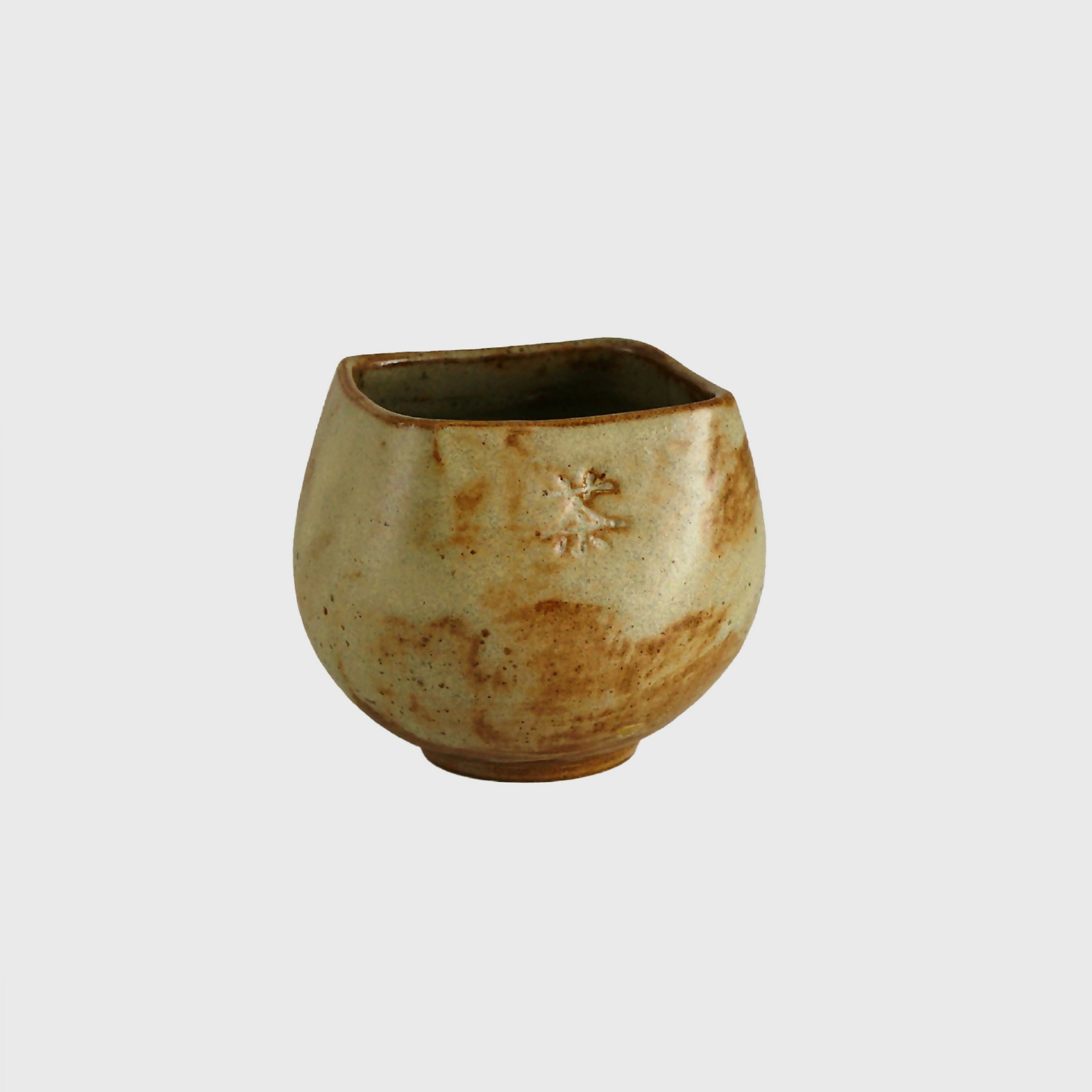 Tasse en grès - ocre avec kanji 