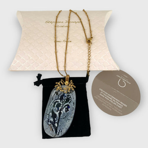 iris, collier bleu, floral, jacinthe, fleur, printanier, collier pour femme, idee cadeau pour elle, saint Valentin, piece unique, bijoux cristal, pate de verre | EMPREINTES Paris - EMPREINTES Paris