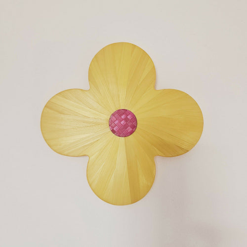 FlowerPower - fleur en marqueterie de paille jaune | EMPREINTES Paris - EMPREINTES Paris