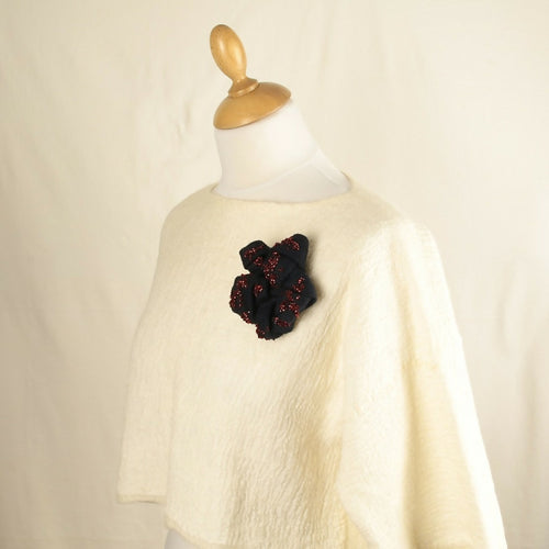 fleur_dhiver_sculpture_textile_a_porter_virginie_parrot copie | EMPREINTES Paris - EMPREINTES Paris