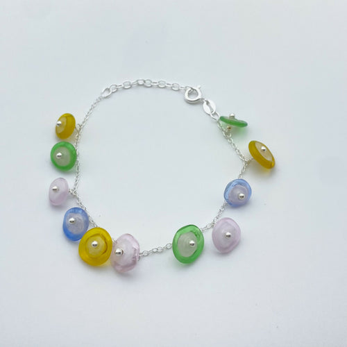 bracelet_en_perles_en_verre_multicolore_montees_sur_une_chaine_en_argent_lathoumetie_helene copie | EMPREINTES Paris - EMPREINTES Paris