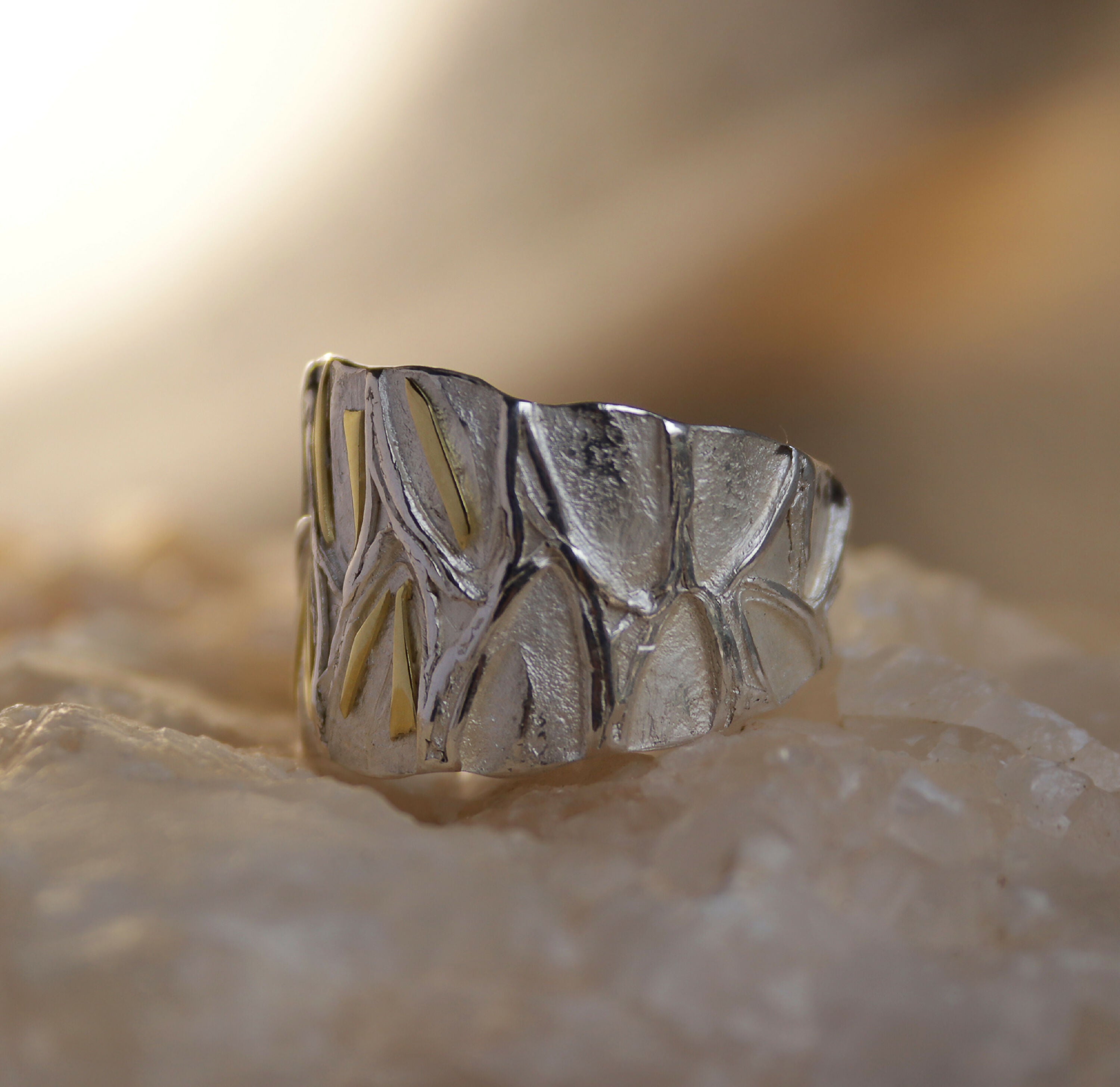 bague_petales_iv_piece_unique_t60_en_argent_pur_et_or_sol_billeke copie | EMPREINTES Paris