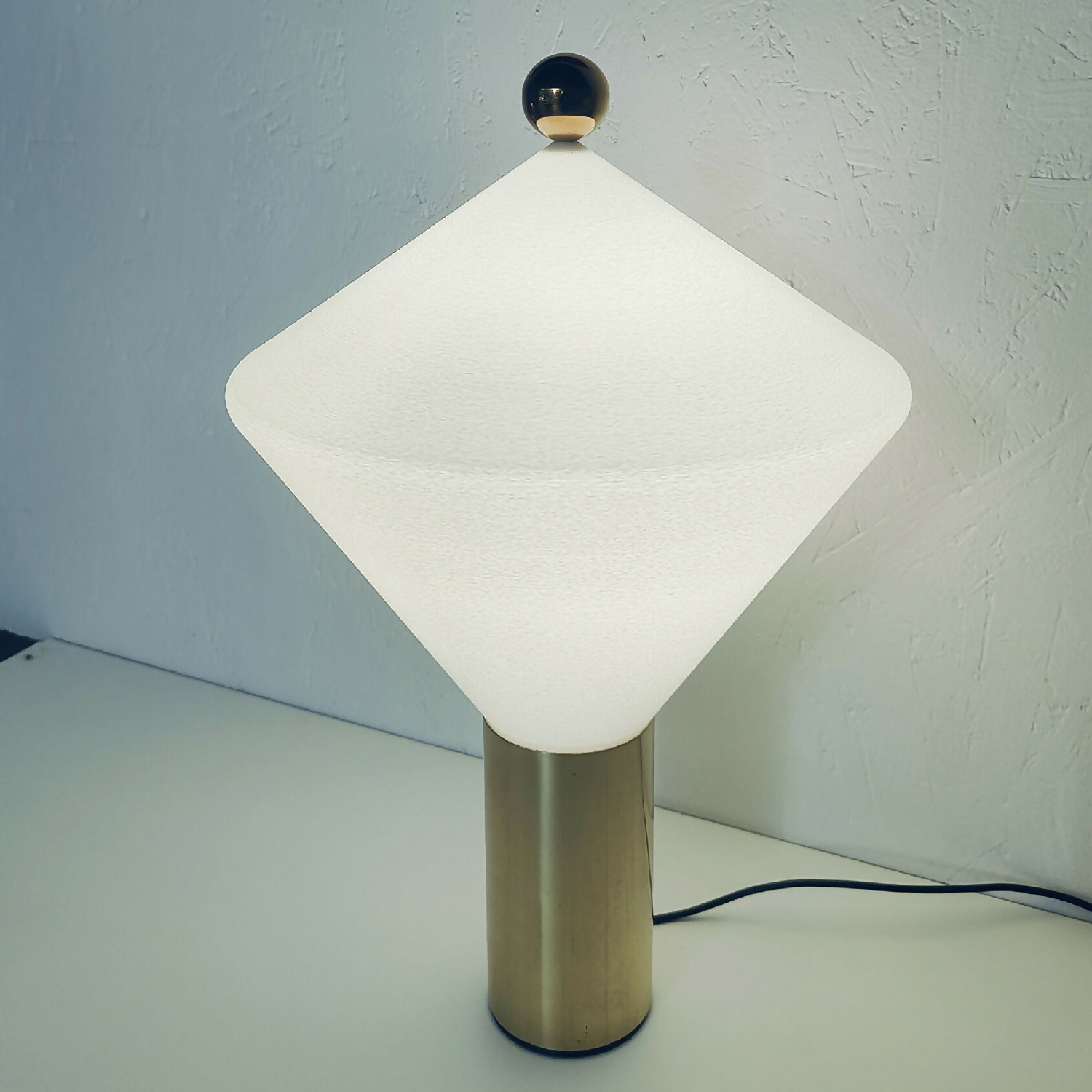 lampe_cerise_atelier_axel_simon2 copie | EMPREINTES Paris