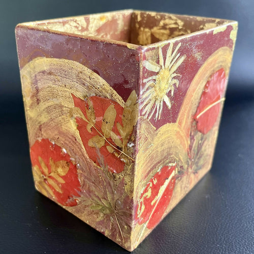 vase_carton_laque_eucalyptus_atelier_solange_godard copie | EMPREINTES Paris - EMPREINTES Paris