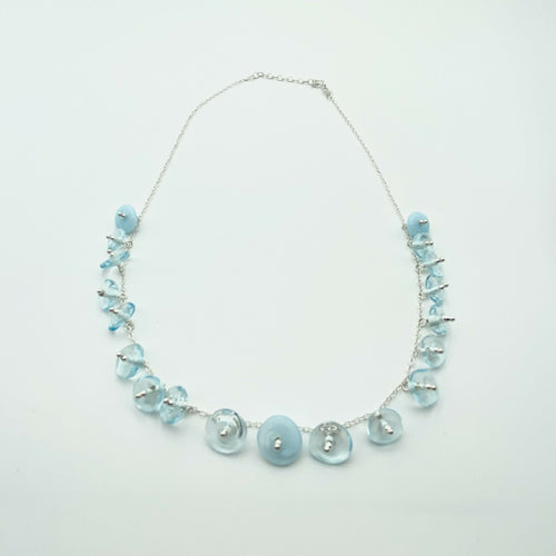 collier_avec_perles_en_verre_bleu_transparent_tres_clair_monte_sur_une_chaine_en_argent_lathoumetie_helene copie | EMPREINTES Paris - EMPREINTES Paris