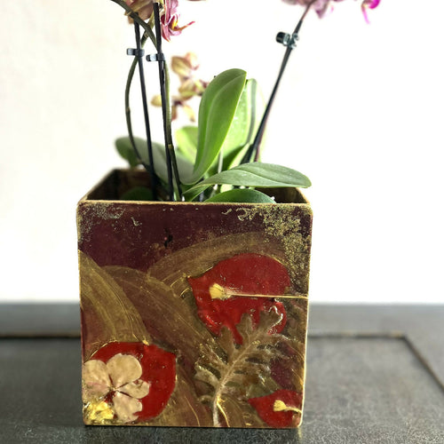 vase_carton_laque_eucalyptus_atelier_solange_godard copie | EMPREINTES Paris - EMPREINTES Paris