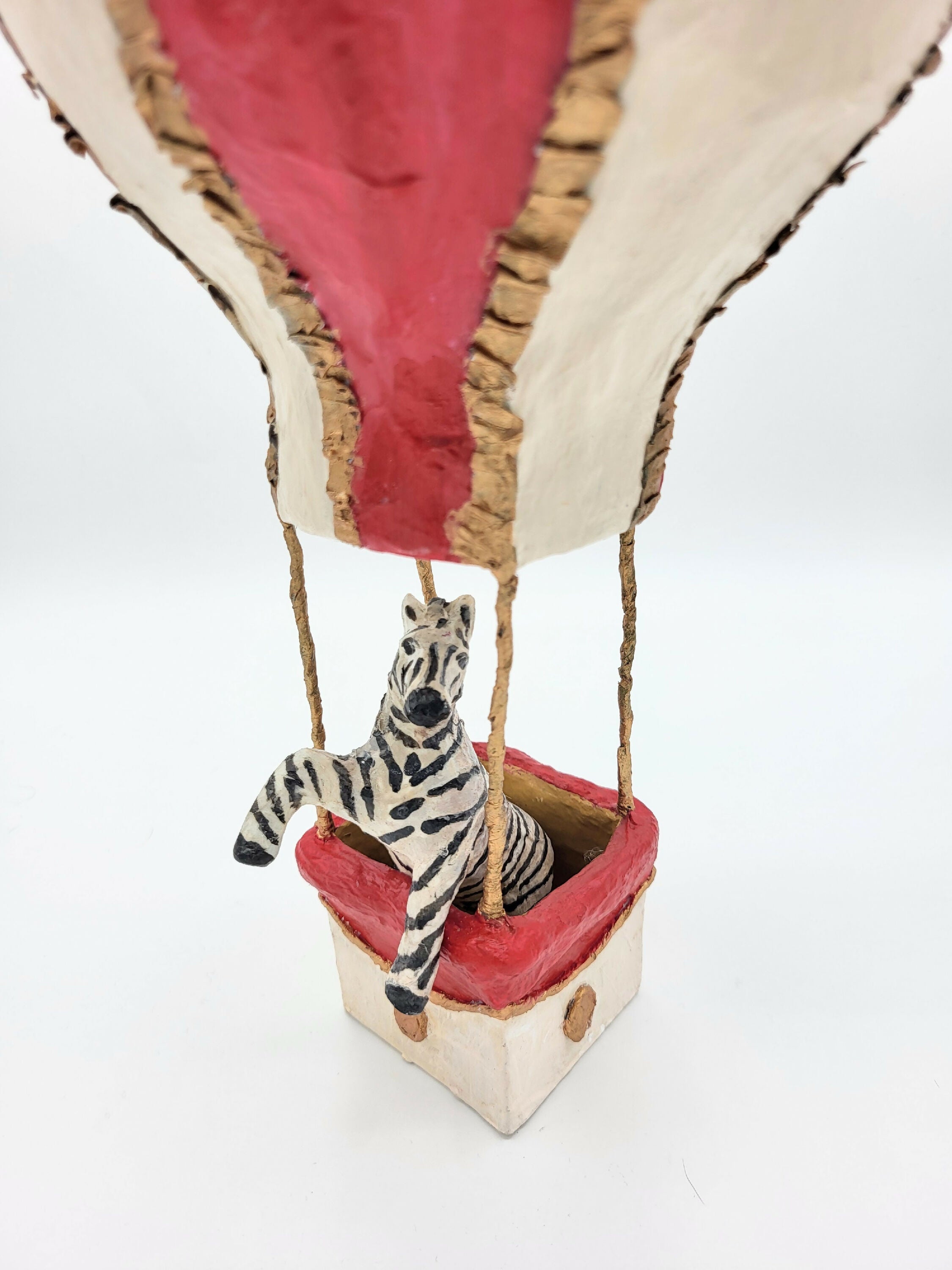 E79EXvCwJu | EMPREINTES Paris