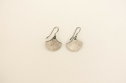 boucles_doreilles_gingko_himalaya_2cm_julie_troncin_maroquinerie copie | EMPREINTES Paris - EMPREINTES Paris
