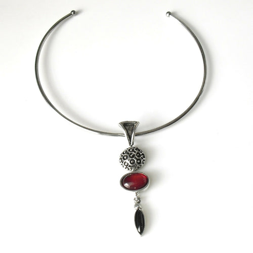 collier_ras_du_cou_avec_cabochon_de_verre_rouge_et_noir_bijoux_christine_philippe copie | EMPREINTES Paris - EMPREINTES Paris