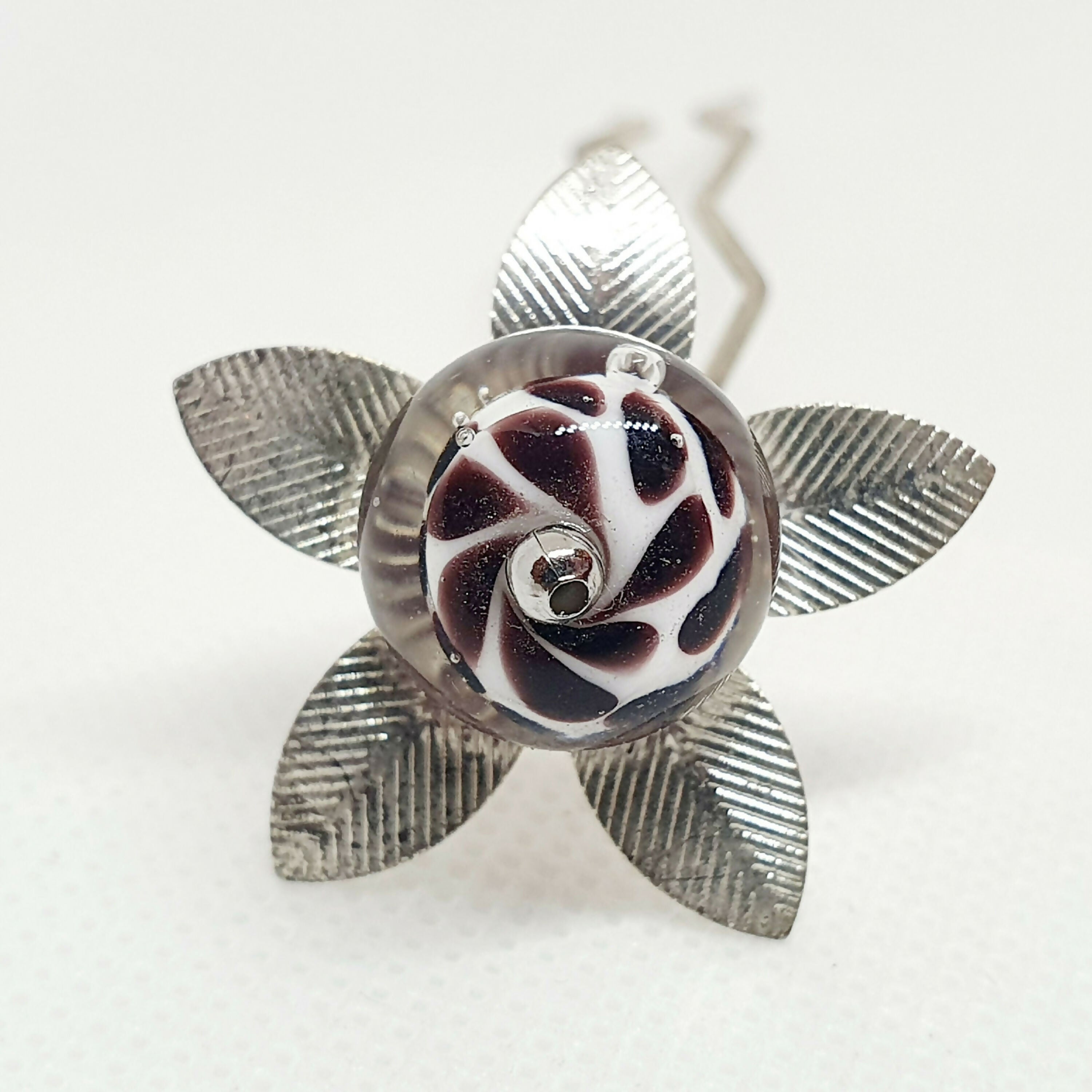 Pic à chignon fleur argenté perle Murano zébras noirs et blancs | EMPREINTES Paris