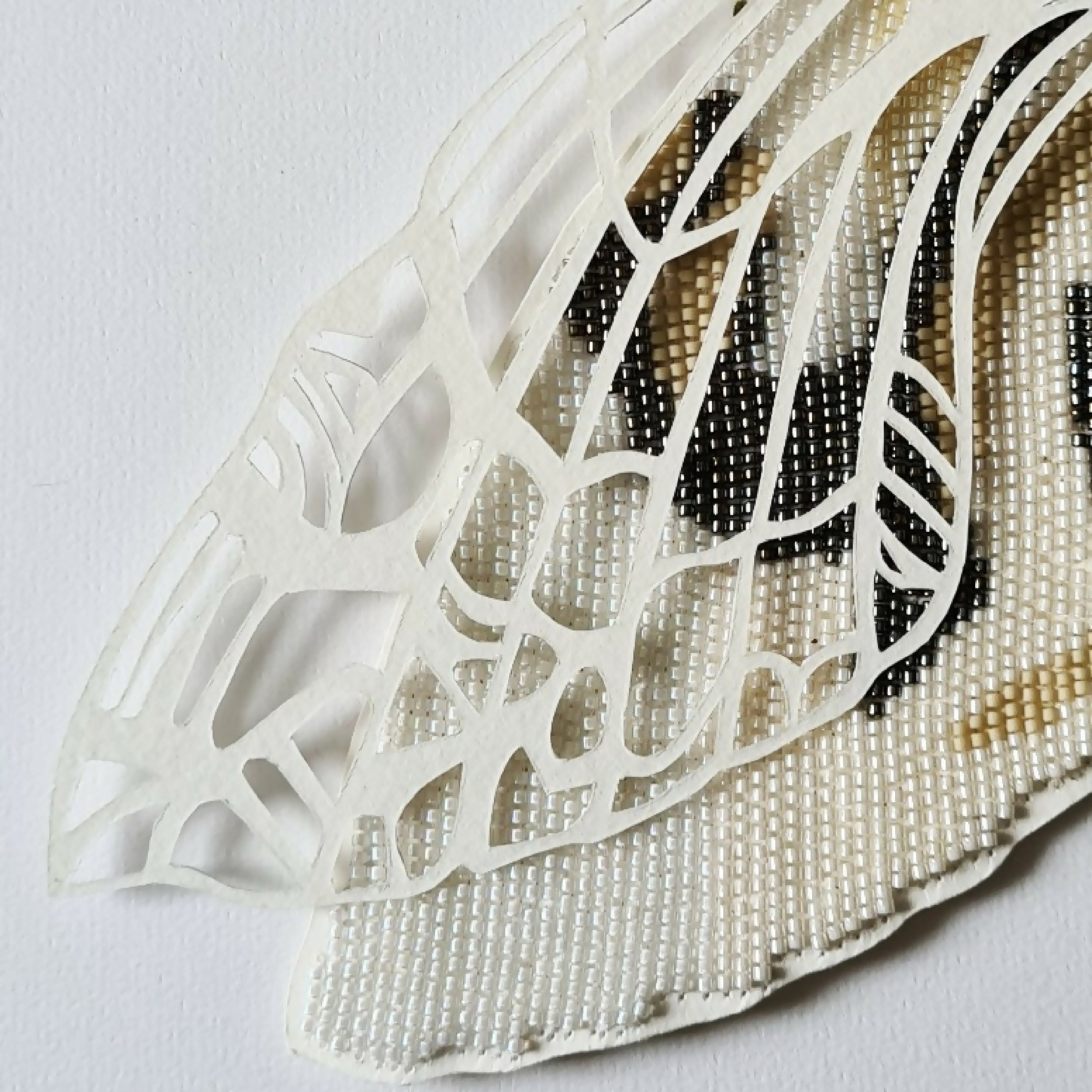 Tableau perlé Le bombyx du mûrier | EMPREINTES Paris