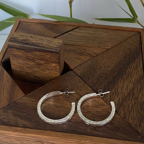 creoles_en_argent_martele_artyssia copie | EMPREINTES Paris - EMPREINTES Paris