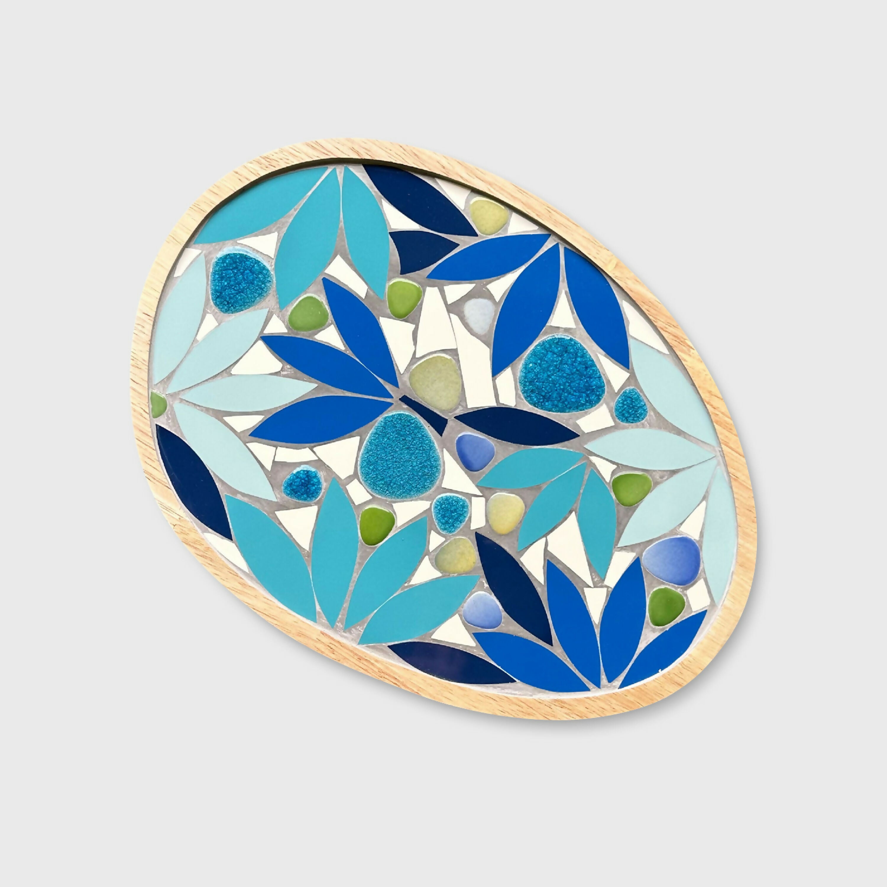 Plateau Magnolias bleu et vert fond blanc | EMPREINTES Paris