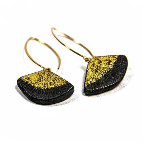 boucles_doreilles_kin_fuli_fuji_2_charcoal_eskimeit copie | EMPREINTES Paris - EMPREINTES Paris