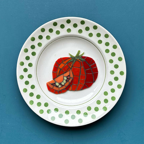 Assiette murale Tomates et petits pois | EMPREINTES Paris - EMPREINTES Paris