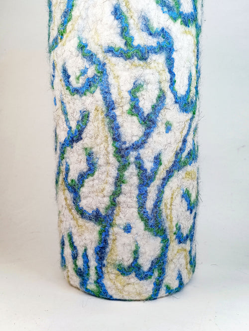 vase_haut_algues_bleuvert_en_feutre_de_laine_atelier_lanzetta copie | EMPREINTES Paris - EMPREINTES Paris