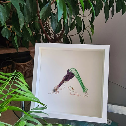 tableau_brode_madame_chien_tete_en_bas_carole_bonneau copie | EMPREINTES Paris - EMPREINTES Paris