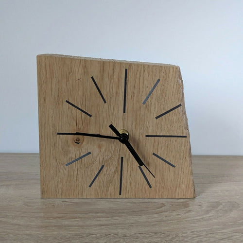 horloge_de_bureau_en_chene_massif_et_marqueterie_de_paille_gris_anthracite_jerome_ebenisterie copie | EMPREINTES Paris - EMPREINTES Paris